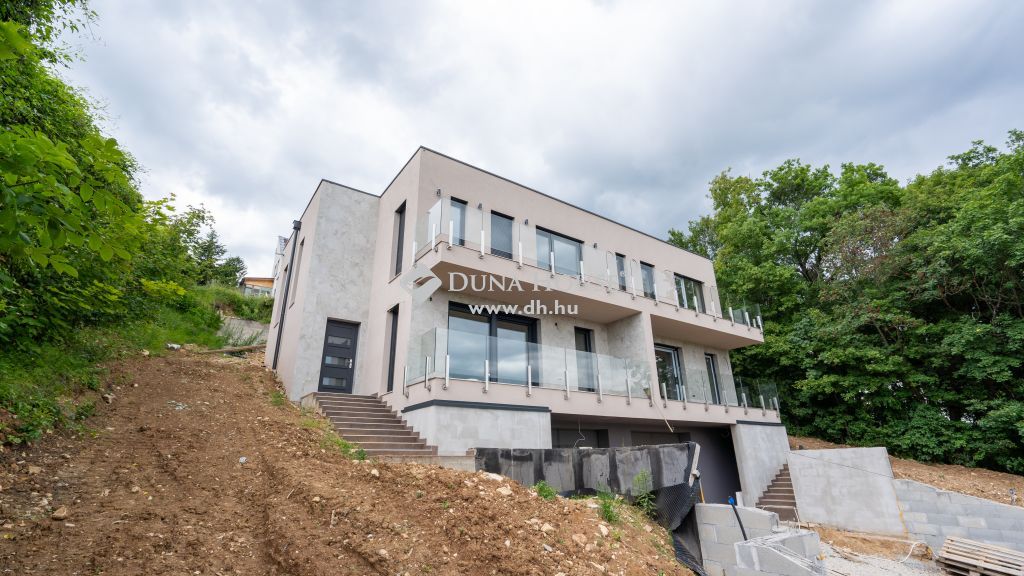 1029 Budapest 2. kerület — 1/27