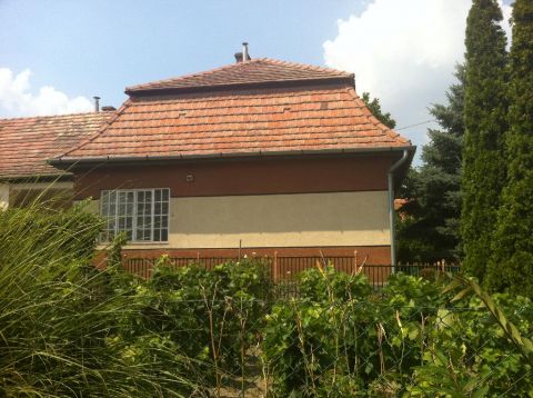 Eladó Ház 2321 Szigetbecse , 2321 Szigetbecse, Központhoz közel