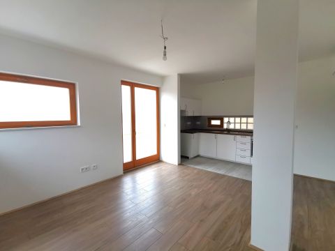 Eladó Lakás 2092 Budakeszi , zöld környezetben, saját nagy terasszal