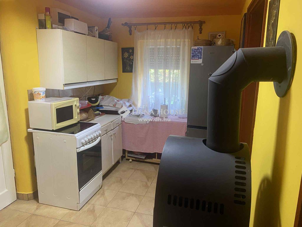 5309 Berekfürdő , Csendes, központhoz közeli ház eladó — 1/11