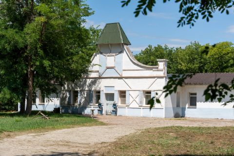 Eladó Ház 2911 Mocsa , Eladó Erdei Kúria Villaház Tata Agglomerációjában