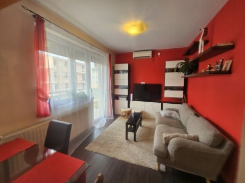 Kiadó Lakás 8200 Veszprém , Láhner György utca