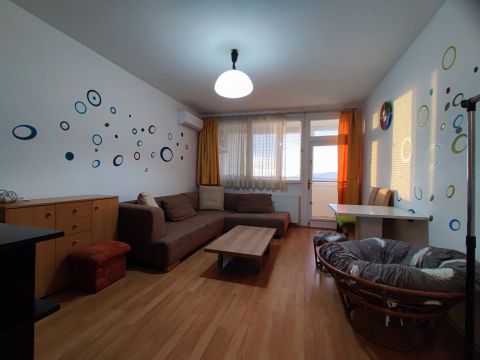 Kiadó Lakás 7633 Pécs 