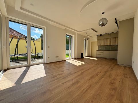 Eladó Ház 8200 Veszprém 