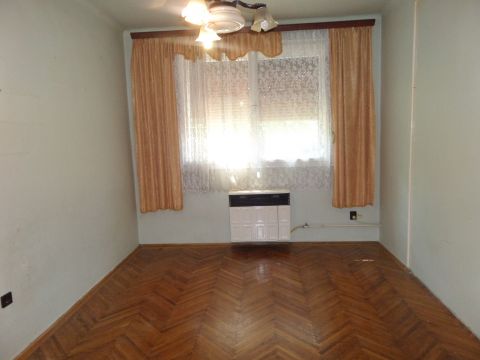 Eladó Lakás 7633 Pécs 