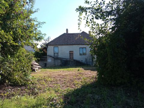 Eladó Ház 2091 Etyek 