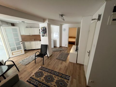 Eladó Üzlethelyiség 8360 Keszthely 