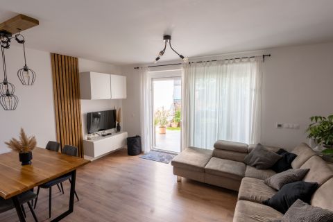 Eladó Ház 2481 Velence 