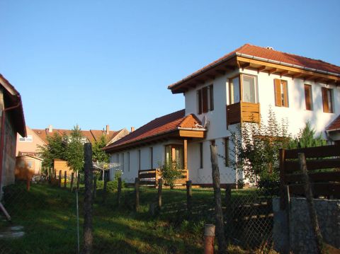 Eladó Ház 2091 Etyek , Gesztenyés út 19.