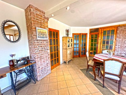 Eladó Ház 2000 Szentendre Panorámás, háromszintes családi ház pincével