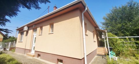 Eladó Ház 2120 Dunakeszi 