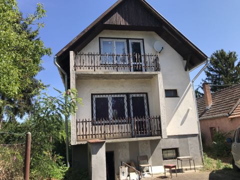 Eladó Ház 2764 Tápióbicske 