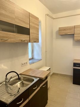 Eladó Ház 3292 Adács , csendes utcában