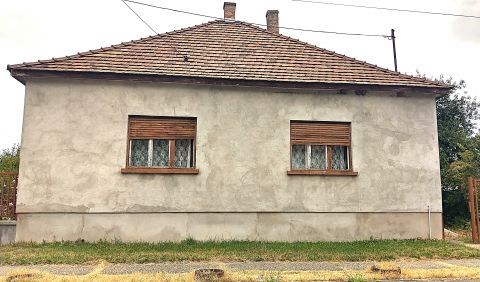 Eladó Ház 2534 Tát 