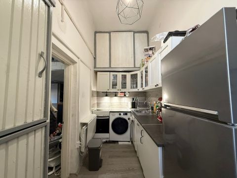 Eladó Lakás 1074 Budapest 7. kerület , Eladó garzon kiváló lokációval