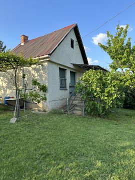 Eladó Ház 8100 Várpalota , Várpalota Buszmegálló