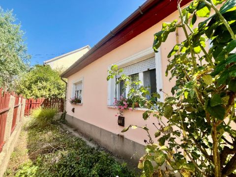 Eladó Ház 5130 Jászapáti 5130 Jászapáti, kellemes, nyugodt