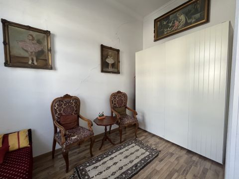 Kiadó Lakás 1123 Budapest 12. kerület , Nagyenyed utcában szoba kiadó