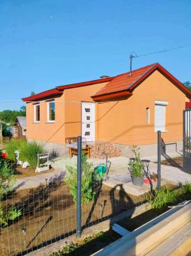 Eladó Ház 6000 Kecskemét , Úrihegy 