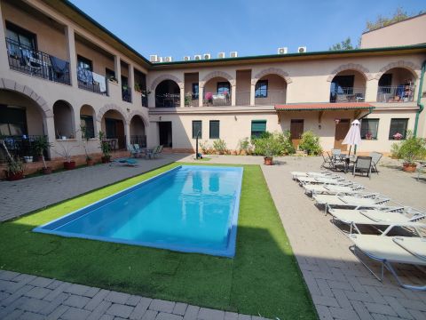 Eladó Lakás 1194 Budapest 19. kerület , Kispesten a Cédrus lakóparkban gyönyörű lakás eladó!