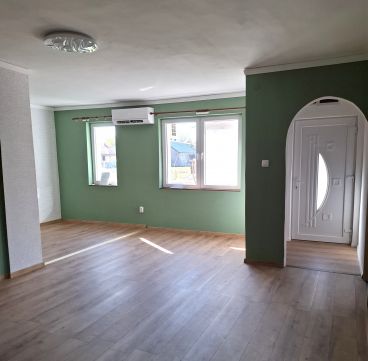 Eladó Ház 2768 Újszilvás 