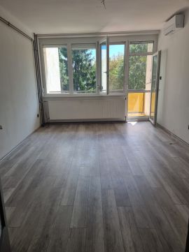 Eladó Lakás 8184 Balatonfűzfő 