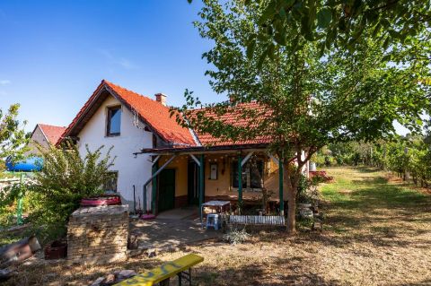 Eladó Ház 8316 Várvölgy , 8316 Várvölgy, Kő orra