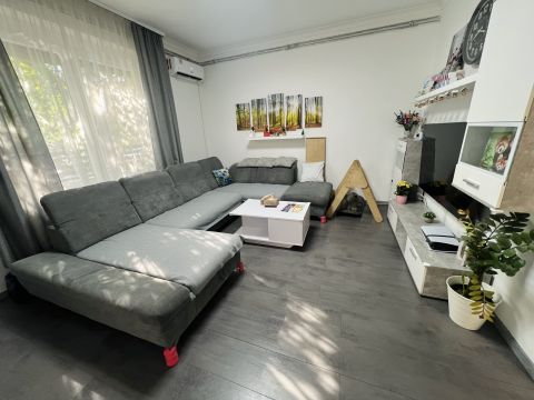 Eladó Ház 2314 Halásztelek , Halásztelek szívében kertkapcsolatos lakás eladó
