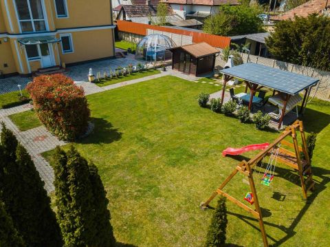 Eladó Ház 8600 Siófok , Exkluzív villa, pár perc sétára a balatontól!