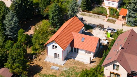 Eladó Ház 2094 Nagykovácsi Nagykovácsiban eladó modern, energiatakarékos családi ház