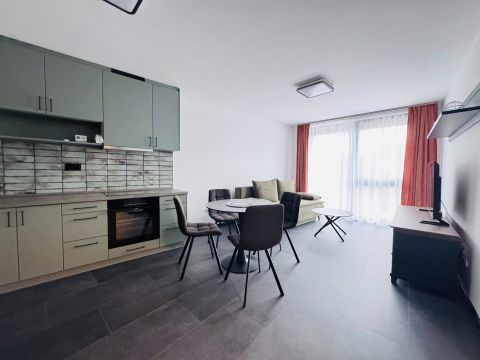 Kiadó Lakás 7621 Pécs 