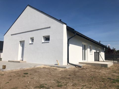 Eladó Ház 2363 Felsőpakony , Új építésű ikerház kedves utcában 2.lakás