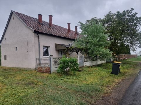 Eladó Ház 6080 Szabadszállás Balázspuszta