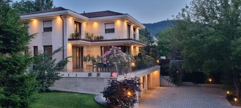 Eladó Ház 1037 Budapest 3. kerület , Domoszló Útja környéke