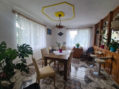 Eladó Ház 8409 Úrkút 