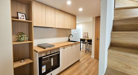 Eladó Lakás 1073 Budapest 7. kerület , KÖRÚTON belül - skandináv hangulatú STÚDIÓlakás !