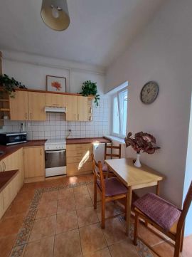 Kiadó Lakás 7621 Pécs 