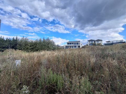 Eladó Telek 2096 Üröm Panorámás telek újépítésű környezetben