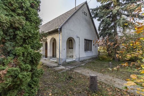 Eladó Ház 8146 Jenő 