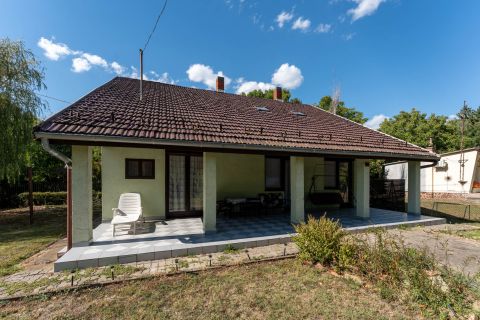 Eladó Ház 2484 Gárdony 