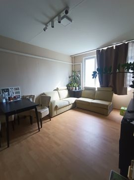 Eladó Lakás 1158 Budapest 15. kerület , Drégelyvár utca felújítandó 3 szobs, erkélyes lakás