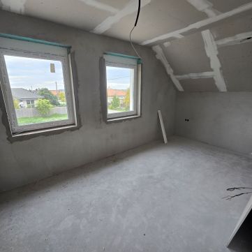 Eladó Lakás 8095 Pákozd , PRÉMIUM MINŐSÉGŰ NAPPALI+3 SZOBÁS LAKÁST KERES?