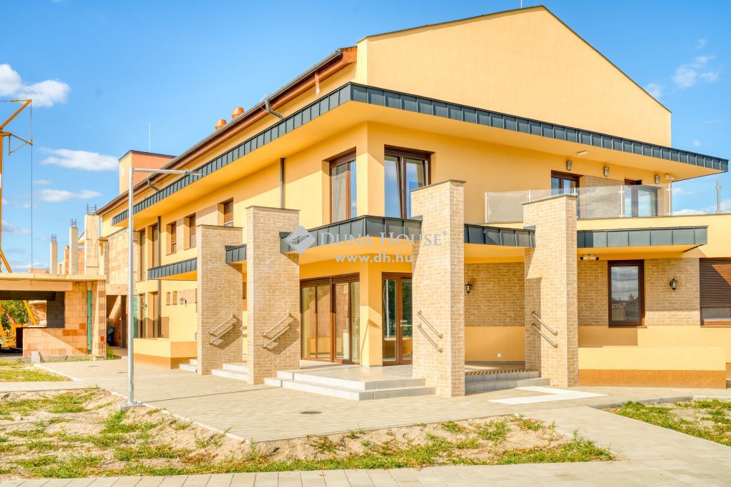 6782 Mórahalom , Mórahalmon eladó lakások 65 felett — 1/23