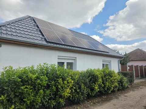 Eladó Ház 5051 Zagyvarékas 5051 Zagyvarékas, Központi fekvésű