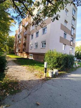 Eladó Lakás 9400 Sopron , 64 m2-en háromszoba+erkélyes korszerű panorámás lakás