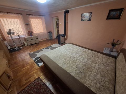 Eladó Ház 6114 Bugac , Jó szerkezetű tanya a Bugaci Erdészet környékén 