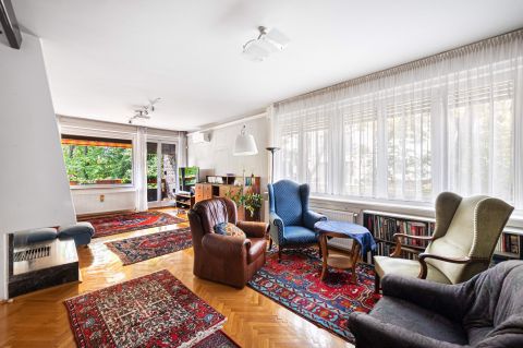Eladó Lakás 1025 Budapest 2. kerület 02 Szemlőhegyen komplett szint, kiváló elosztás, nagy erkély
