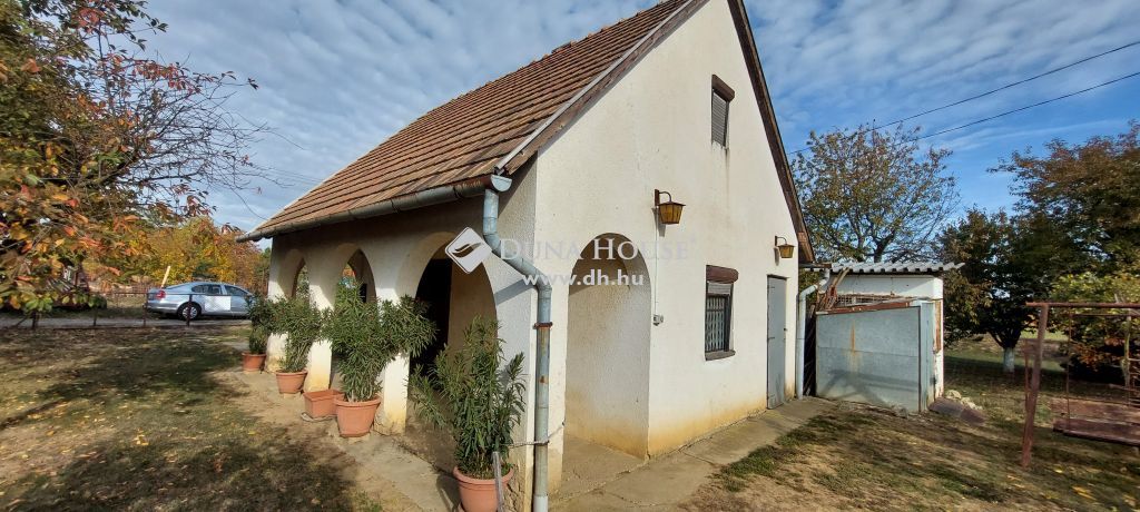 7200 Dombóvár — 1/26