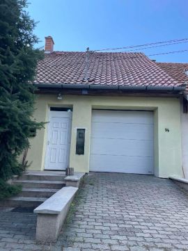 Eladó Ház 2119 Pécel , 2119 Pécel, Apáca domb