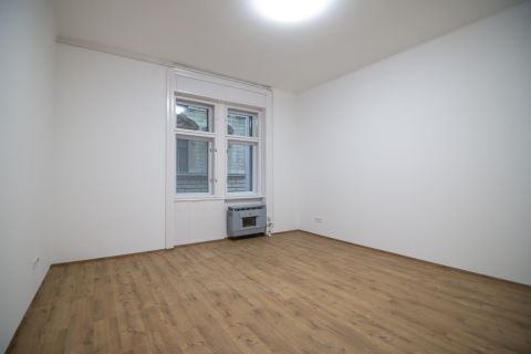 Eladó Lakás 1015 Budapest 1. kerület 